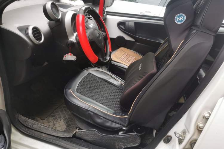 Used BYD F0 2015 1.0L AMT XuanKu Model Driver Seat