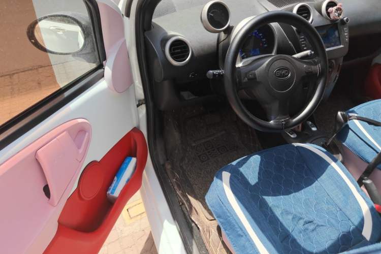Used BYD F0 2015 1.0L AMT XuanKu Model Driver Seat