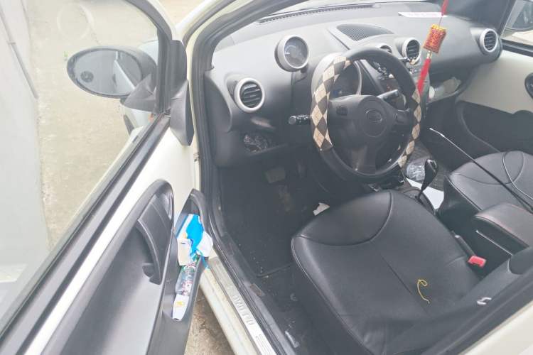 Used BYD F0 2015 1.0L AMT XuanKu Model Driver Seat