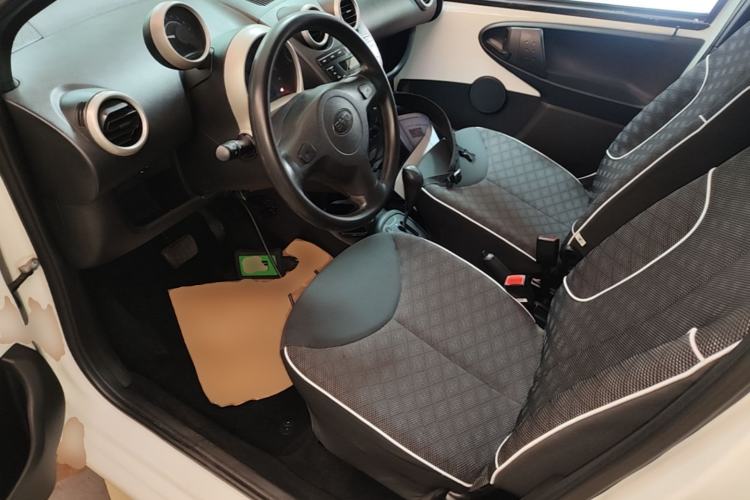 Used BYD F0 2015 1.0L AMT XuanKu Model Driver Seat