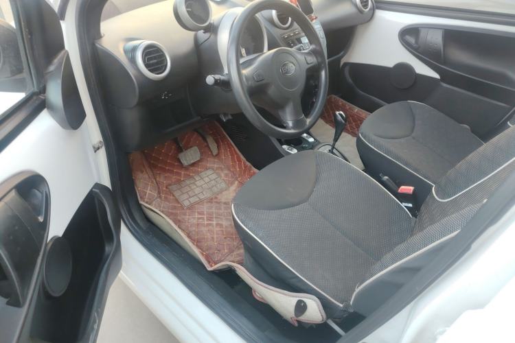 Used BYD F0 2015 1.0L AMT XuanKu Model Driver Seat