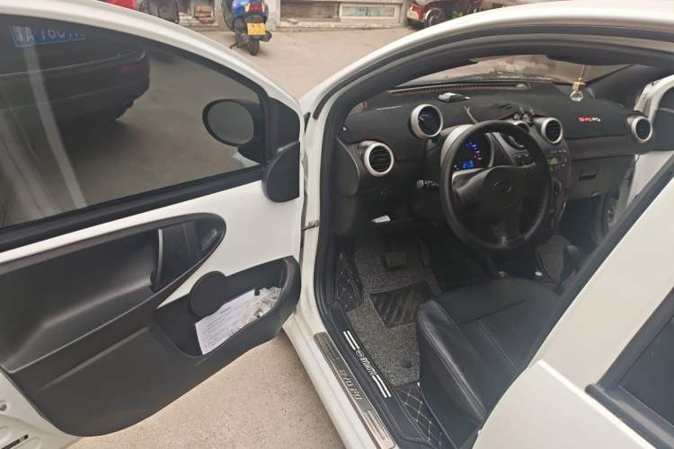 Used BYD F0 2015 1.0L AMT XuanKu Model Driver Seat