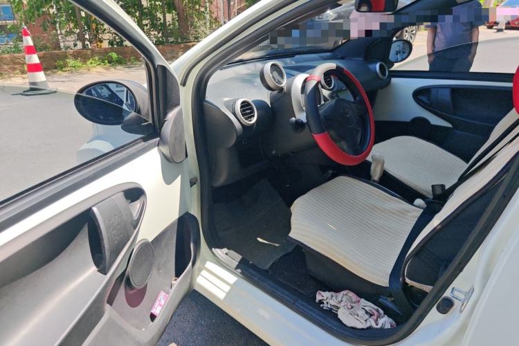Used BYD F0 2015 1.0L AMT XuanKu Model Driver Seat