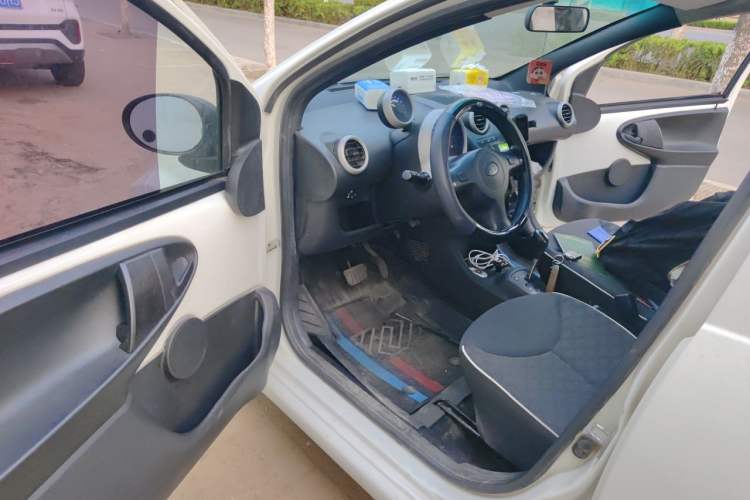 Used BYD F0 2015 1.0L AMT XuanKu Model Driver Seat