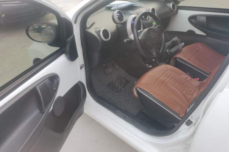 Used BYD F0 2015 1.0L AMT XuanKu Model Driver Seat
