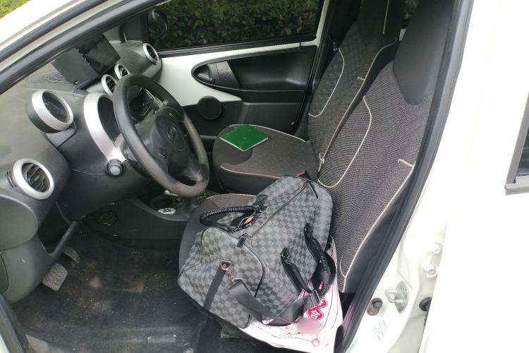 Used BYD F0 2015 1.0L AMT XuanKu Model Driver Seat
