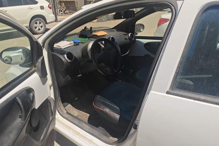 Used BYD F0 2015 1.0L AMT Joyful Cool Model Driver Seat