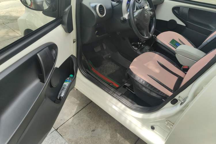 Used BYD F0 2015 1.0L AMT XuanKu Model Driver Seat
