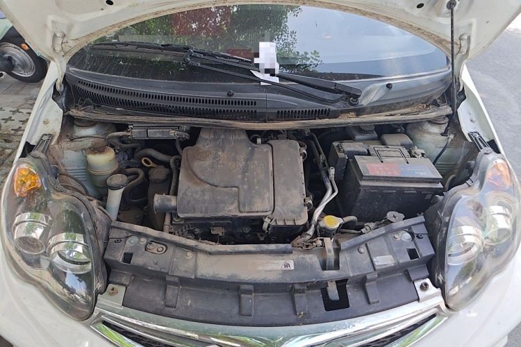 Used BYD F0 2015 1.0L AMT XuanKu Model Engine Bay