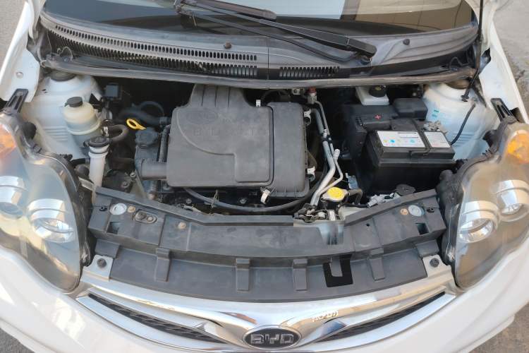 Used BYD F0 2015 1.0L XuanKu Model Engine Bay
