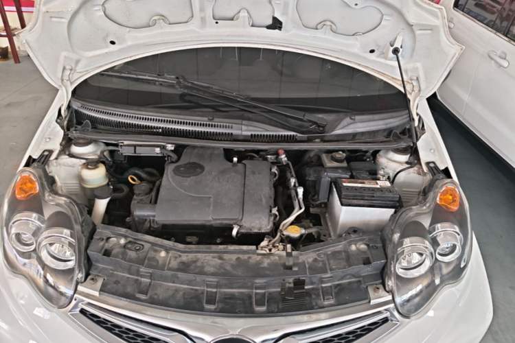 Used BYD F0 2015 1.0L AMT XuanKu Model Engine Bay