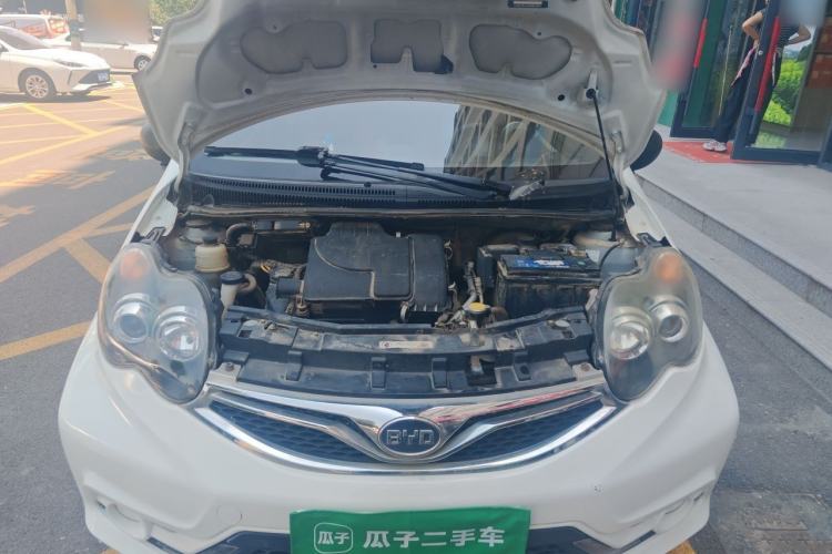 Used BYD F0 2015 1.0L AMT XuanKu Model Engine Bay
