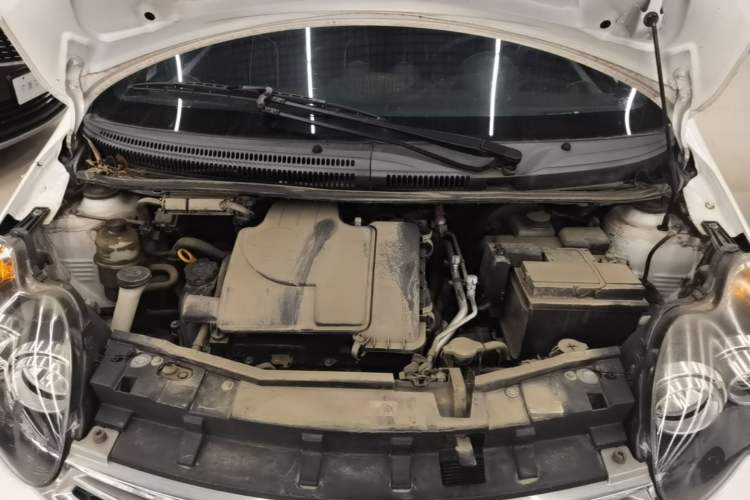 Used BYD F0 2015 1.0L AMT XuanKu Model Engine Bay