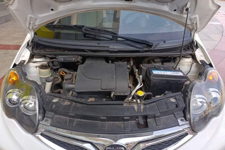 Used BYD F0 2015 1.0L AMT XuanKu Model Engine Bay