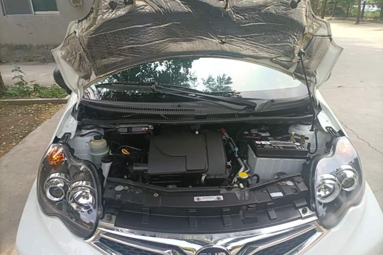 Used BYD F0 2015 1.0L AMT XuanKu Model Engine Bay