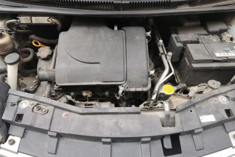 Used BYD F0 2015 1.0L AMT XuanKu Model Engine Bay