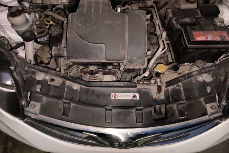 Used BYD F0 2015 1.0L AMT XuanKu Model Engine Bay