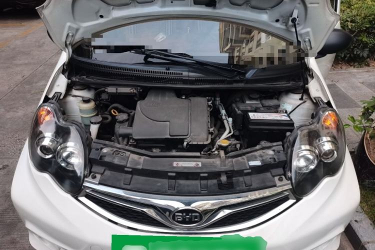 Used BYD F0 2015 1.0L AMT XuanKu Model Engine Bay