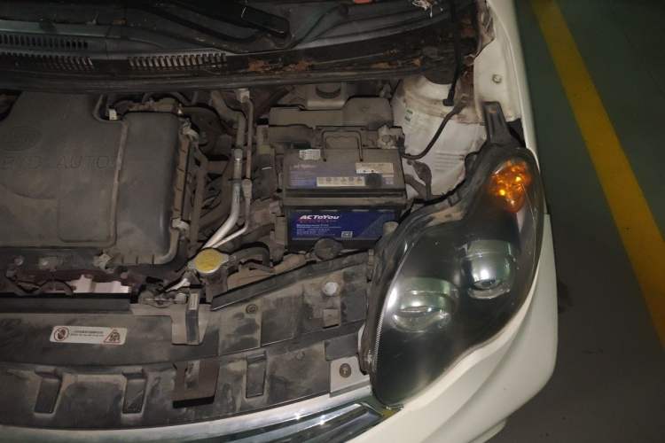 Used BYD F0 2015 1.0L AMT XuanKu Model Engine Bay Left