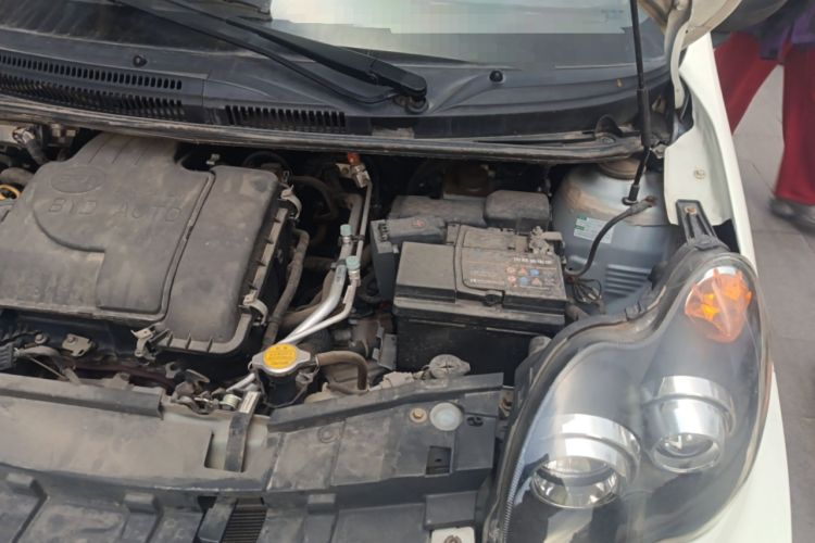 Used BYD F0 2015 1.0L AMT XuanKu Model Engine Bay Left