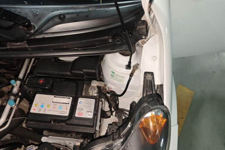 Used BYD F0 2015 1.0L Joyful Model Engine Bay Left