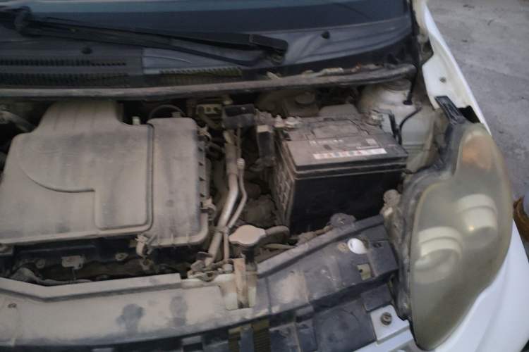 Used BYD F0 2015 1.0L AMT XuanKu Model Engine Bay Left
