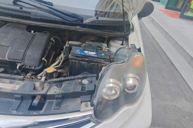 Used BYD F0 2015 1.0L AMT XuanKu Model Engine Bay Left