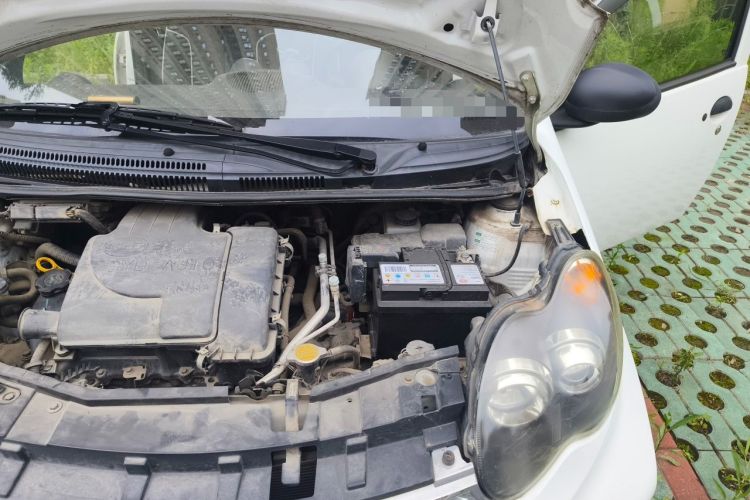 Used BYD F0 2015 1.0L AMT XuanKu Model Engine Bay Left