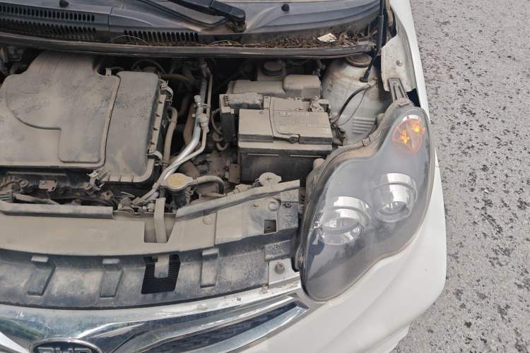 Used BYD F0 2015 1.0L AMT XuanKu Model Engine Bay Left