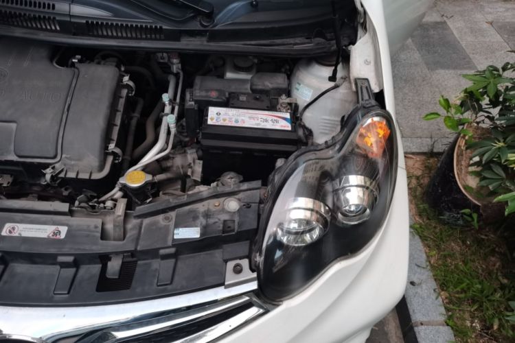 Used BYD F0 2015 1.0L AMT XuanKu Model Engine Bay Left