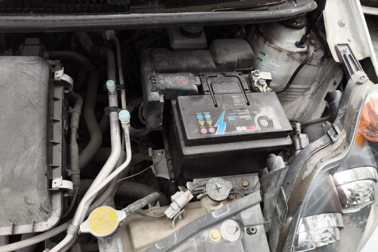 Used BYD F0 2015 1.0L Joyful Model Engine Bay Left