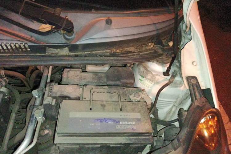 Used BYD F0 2015 1.0L AMT XuanKu Model Engine Bay Left