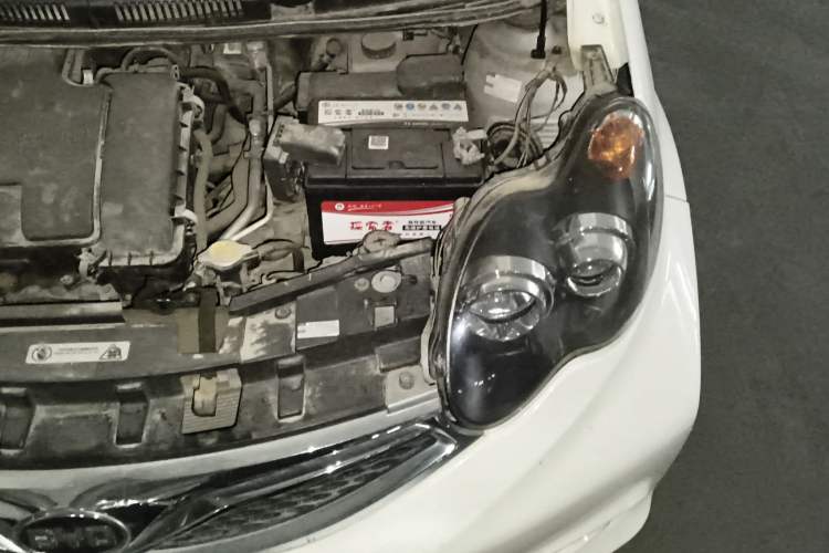Used BYD F0 2015 1.0L AMT XuanKu Model Engine Bay Left