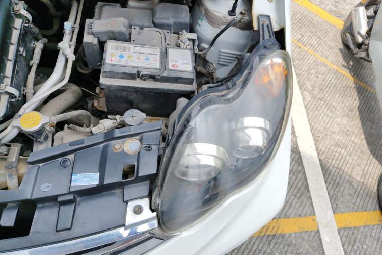 Used BYD F0 2015 1.0L XuanKu Model Engine Bay Left
