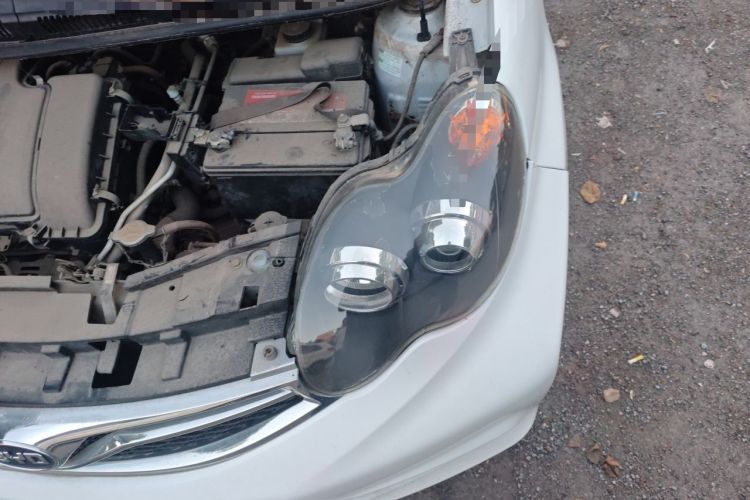 Used BYD F0 2015 1.0L AMT XuanKu Model Engine Bay Left