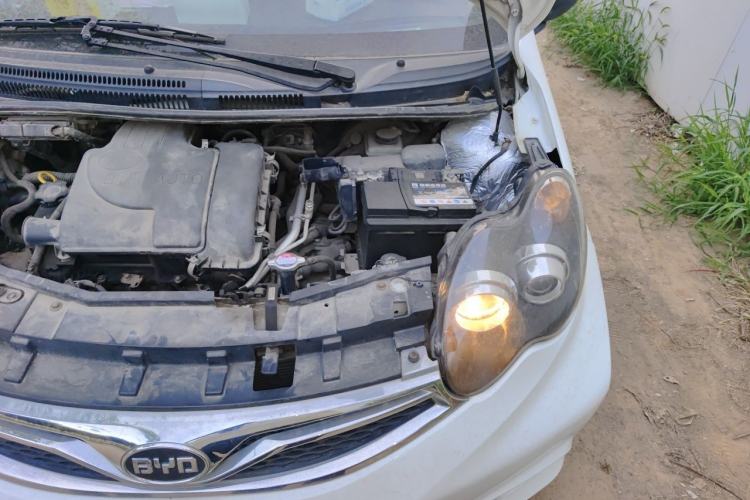 Used BYD F0 2015 1.0L AMT XuanKu Model Engine Bay Left