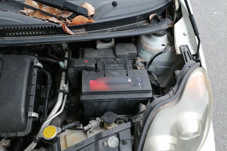 Used BYD F0 2015 1.0L AMT XuanKu Model Engine Bay Left