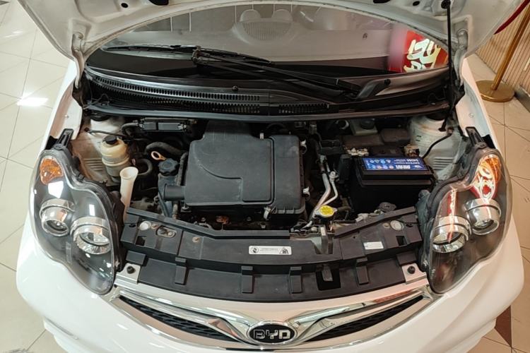 Used BYD F0 2015 1.0L AMT XuanKu Model Engine Bay