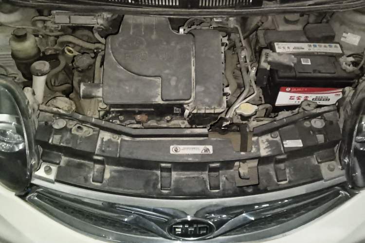 Used BYD F0 2015 1.0L AMT XuanKu Model Engine Bay