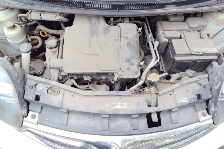 Used BYD F0 2015 1.0L AMT XuanKu Model Engine Bay