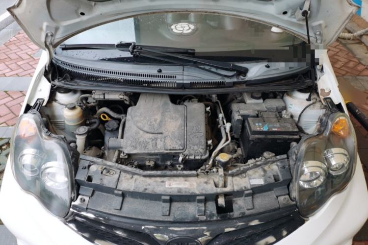 Used BYD F0 2015 1.0L AMT XuanKu Model Engine Bay