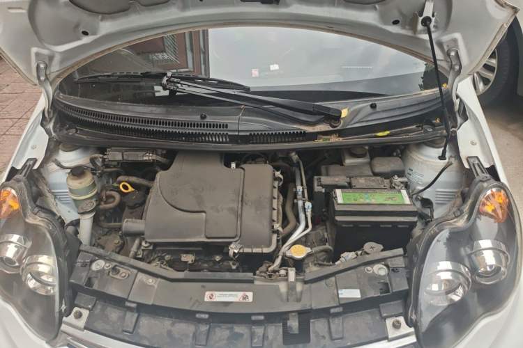 Used BYD F0 2015 1.0L AMT XuanKu Model Engine Bay