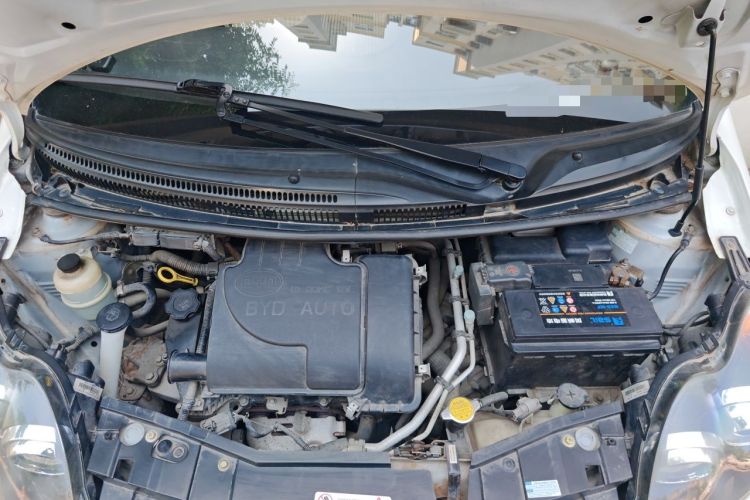 Used BYD F0 2015 1.0L AMT XuanKu Model Engine Bay