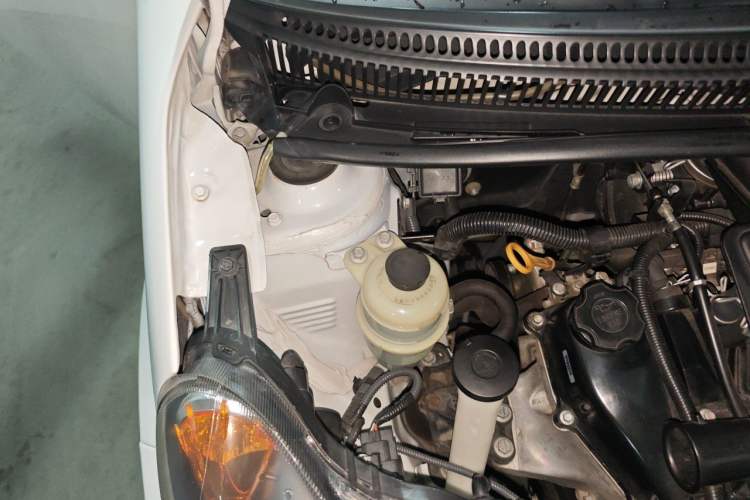 Used BYD F0 2015 1.0L Joyful Model Engine Bay Right