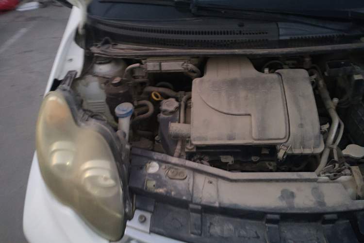 Used BYD F0 2015 1.0L AMT XuanKu Model Engine Bay Right