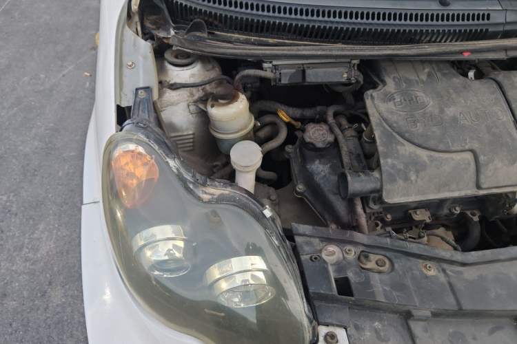 Used BYD F0 2015 1.0L AMT XuanKu Model Engine Bay Right