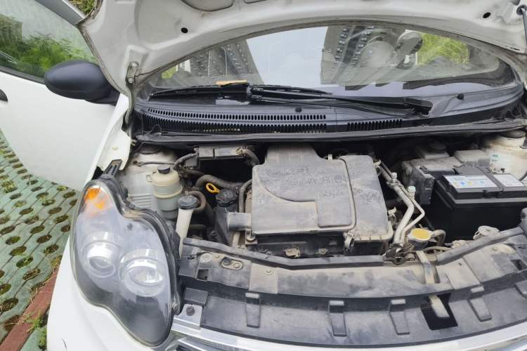 Used BYD F0 2015 1.0L AMT XuanKu Model Engine Bay Right