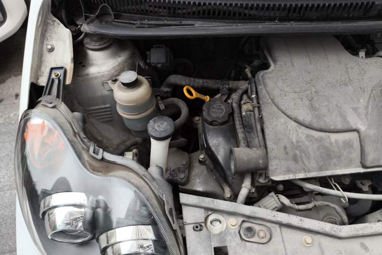 Used BYD F0 2015 1.0L Joyful Model Engine Bay Right