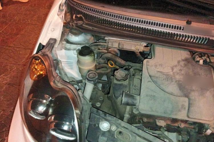 Used BYD F0 2015 1.0L AMT XuanKu Model Engine Bay Right