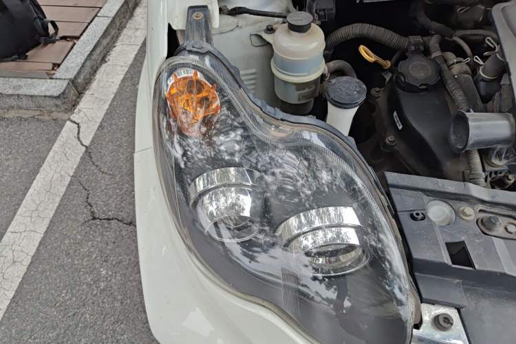 Used BYD F0 2015 1.0L AMT XuanKu Model Engine Bay Right